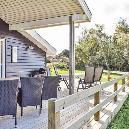 Дом отдыха In With Sauna *